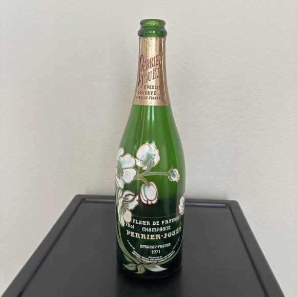 Perrier-Jouet Champagne Bottle Fleur De France Epernay 1971 Vintage Flowers - Picture 1 of 5